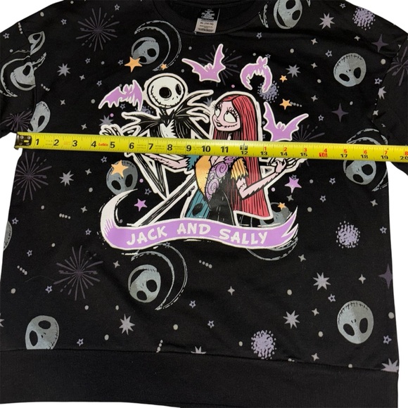 Nightmare Before Christmas NBC Jack and Sally Pullover Girls Sweatshirt NWOT - Picture 16 of 16
